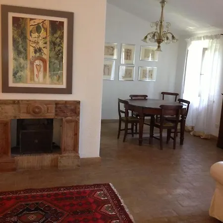 Фермерский дом Agriturismo Marfuga Кампелло-суль-Клитунно